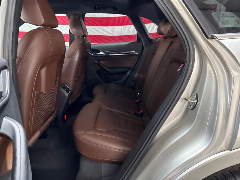 Audi Q3 2.0T quattro Premium Plus 2016