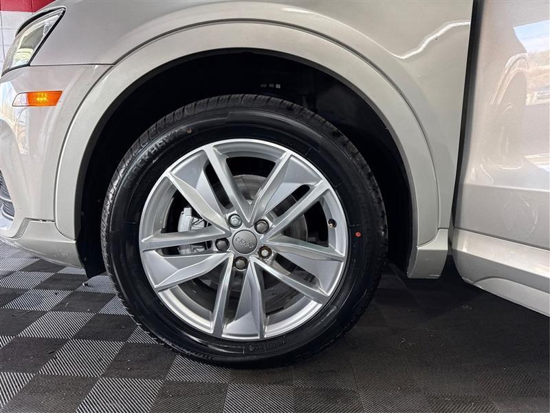 Audi Q3 2.0T quattro Premium Plus 2016