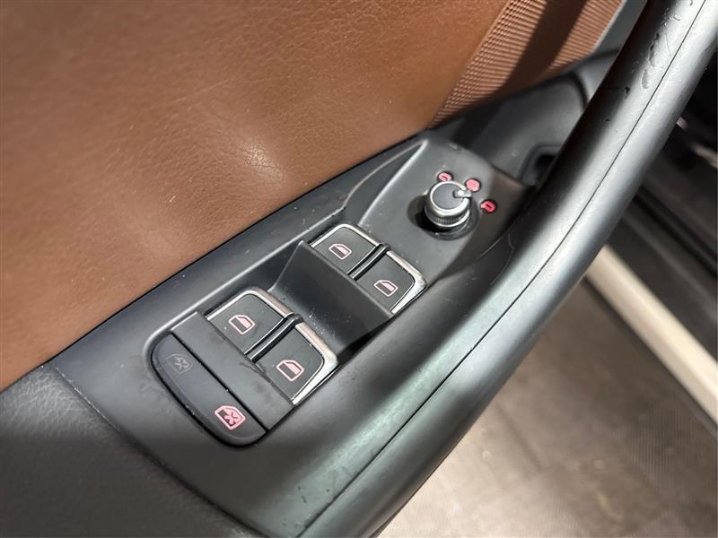 Audi Q3 2.0T quattro Premium Plus 2016