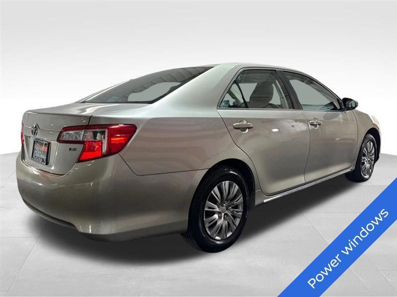 Toyota Camry LE 2014