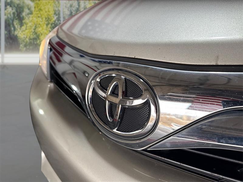 Toyota Camry LE 2014