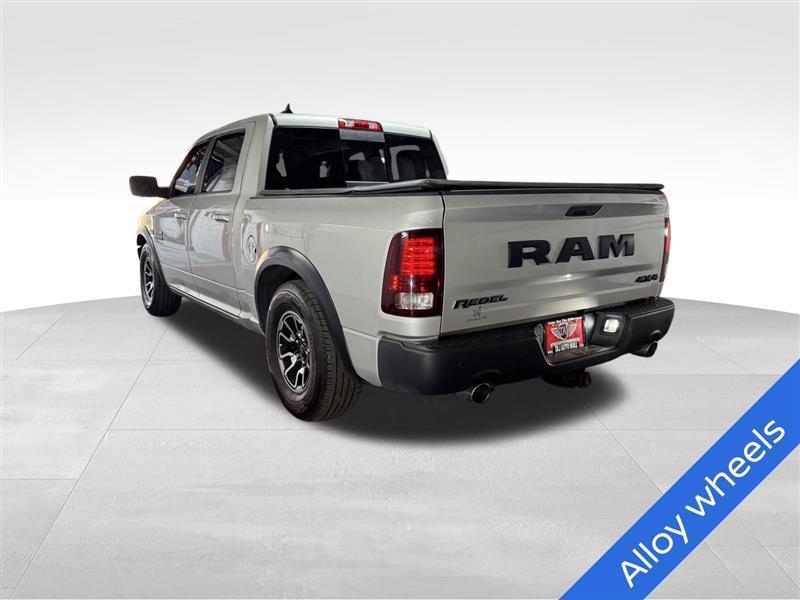 RAM 1500 Rebel Crew Cab SWB 4WD 2017
