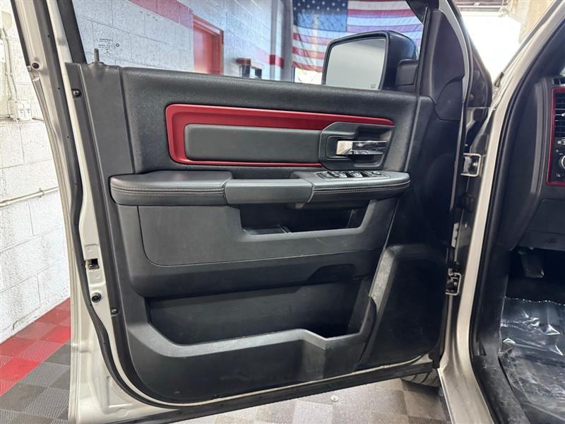 RAM 1500 Rebel Crew Cab SWB 4WD 2017