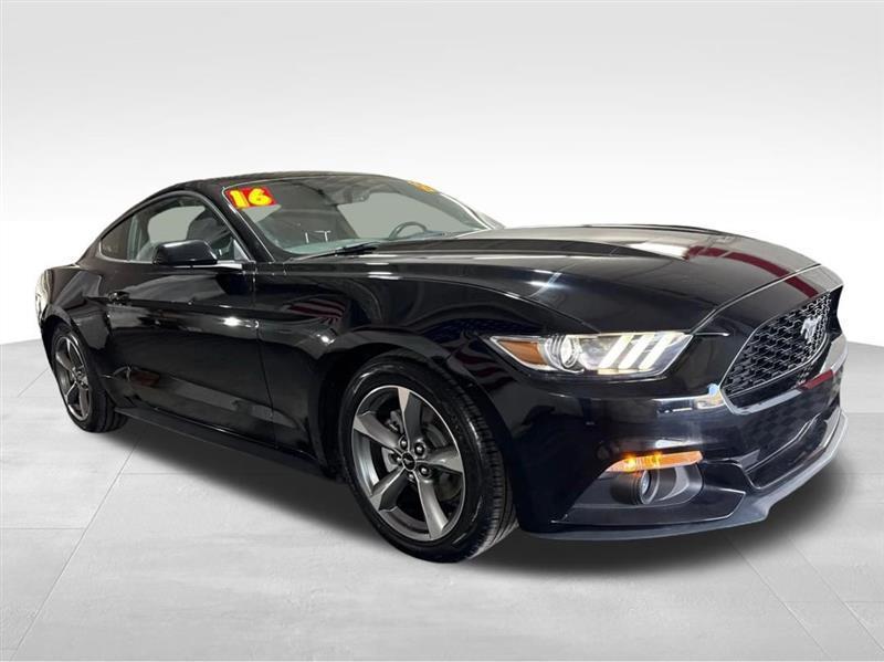 Ford Mustang V6 Coupe 2016