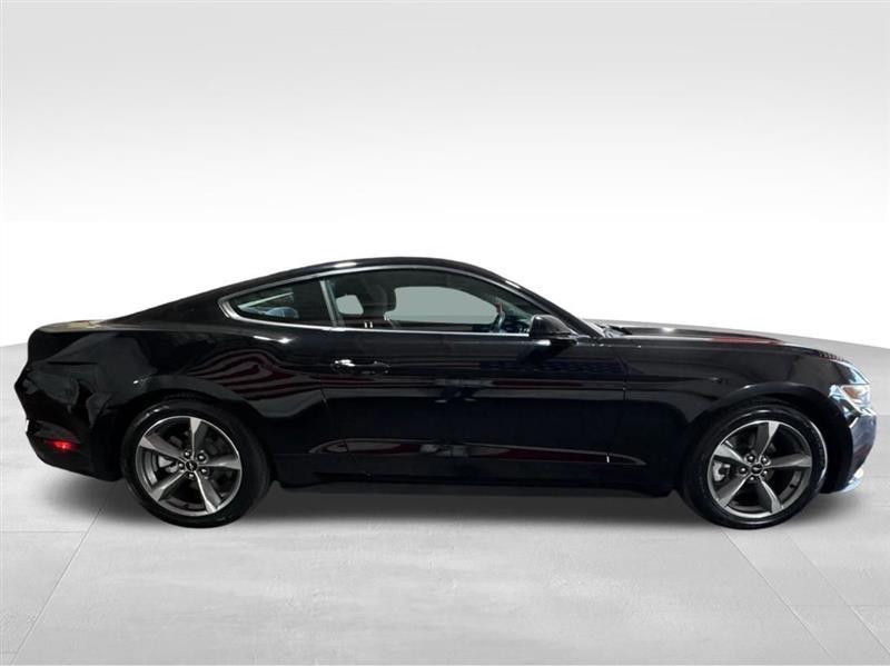 Ford Mustang V6 Coupe 2016