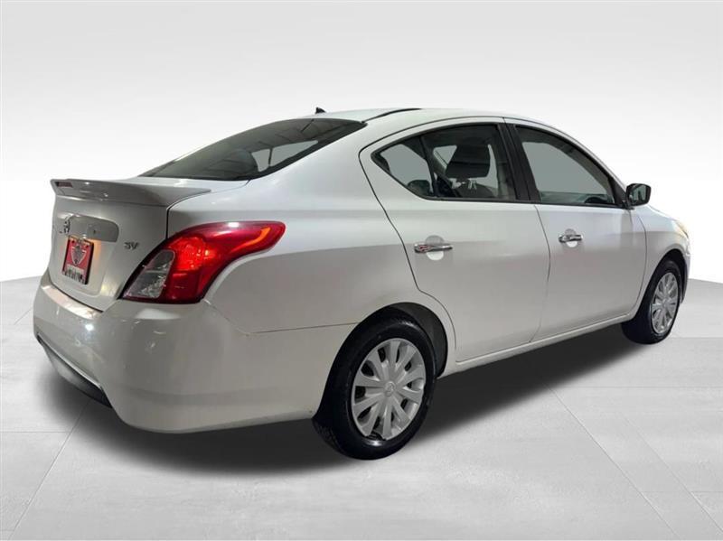 Nissan Versa 1.6 S 5M 2019