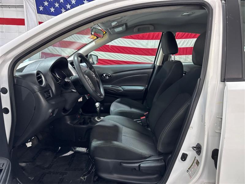 Nissan Versa 1.6 S 5M 2019