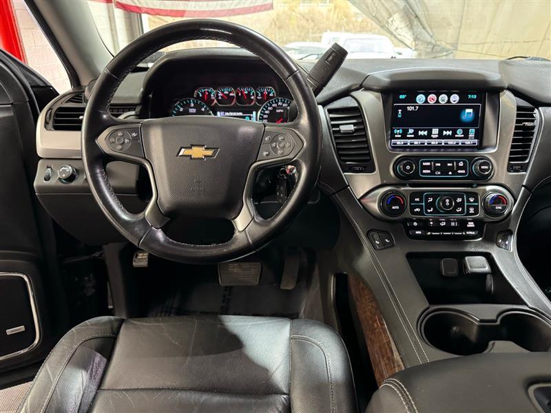 Chevrolet Suburban LT 4WD 2019