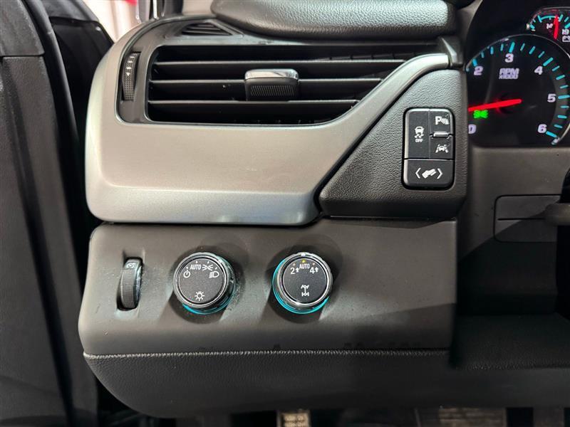 Chevrolet Suburban LT 4WD 2019