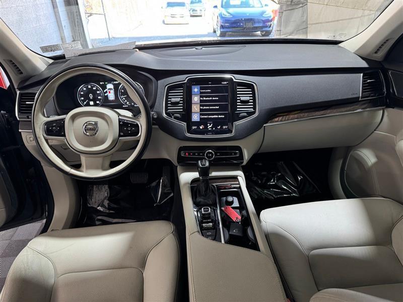 Volvo XC90 T6 Momentum AWD 2017