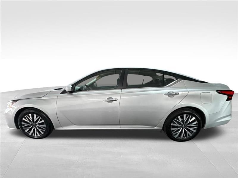 Nissan Altima 2.5 SV 2023