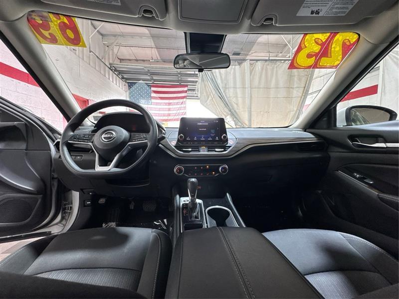 Nissan Altima 2.5 SV 2023