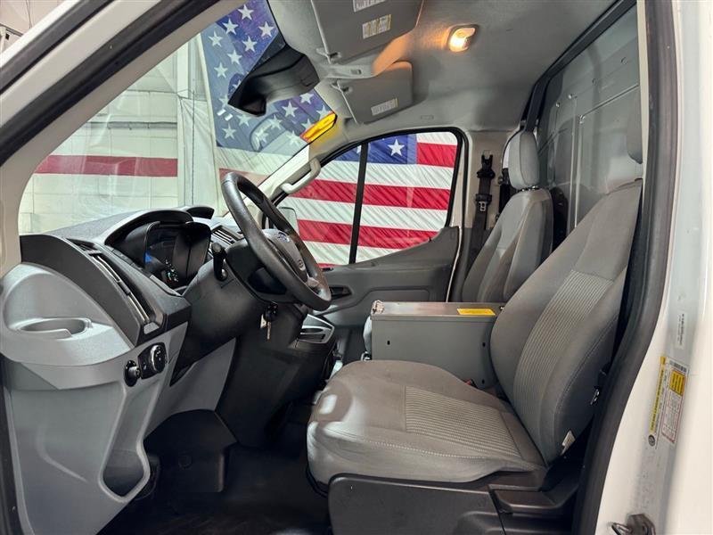 Ford Transit 350 Van Low Roof w/Sliding Pass. 148-in. WB 2019