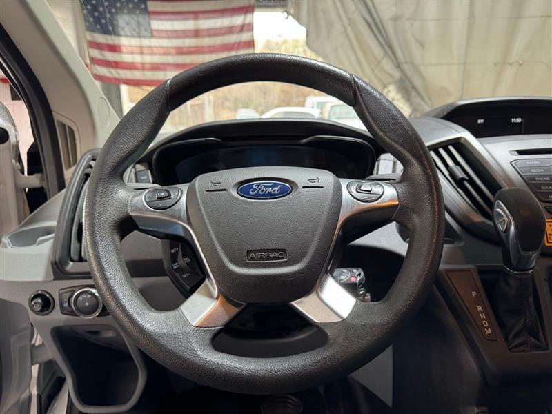 Ford Transit 350 Van Low Roof w/Sliding Pass. 148-in. WB 2019