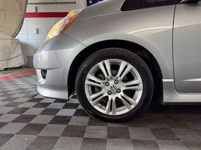 Honda Fit Sport 5-Speed AT with Navigation 2009