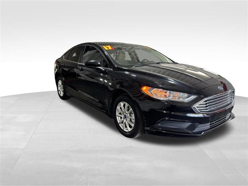 Ford Fusion S 2017