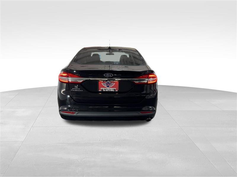 Ford Fusion S 2017