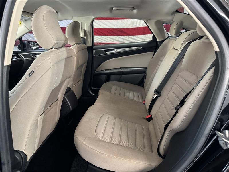 Ford Fusion S 2017