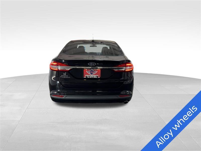 Ford Fusion S 2017