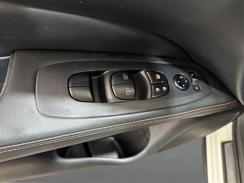 Nissan Pathfinder SL 4WD 2020