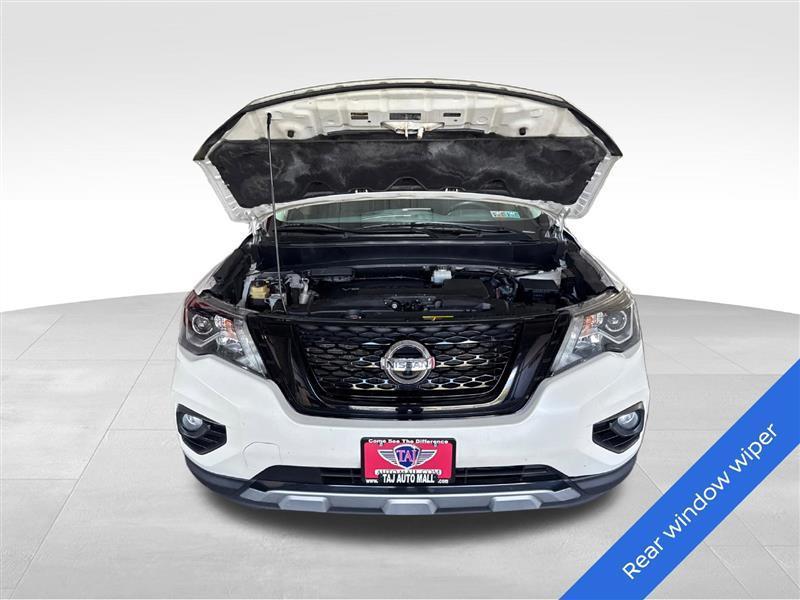 Nissan Pathfinder SL 4WD 2020