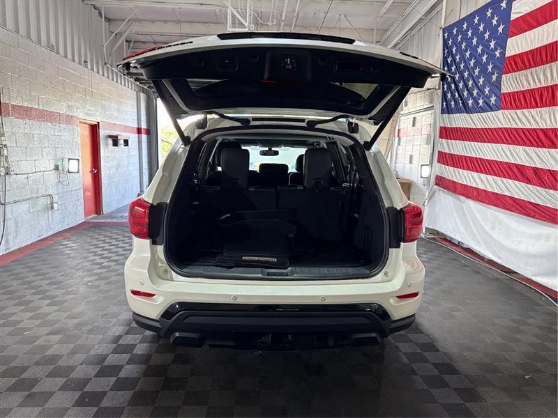 Nissan Pathfinder SL 4WD 2020