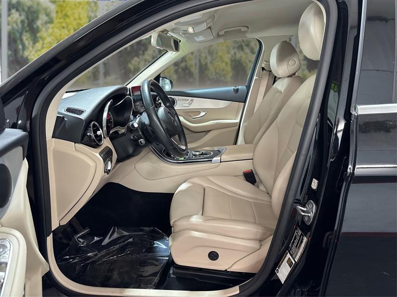 Mercedes-Benz GLC-Class GLC300 4MATIC 2019