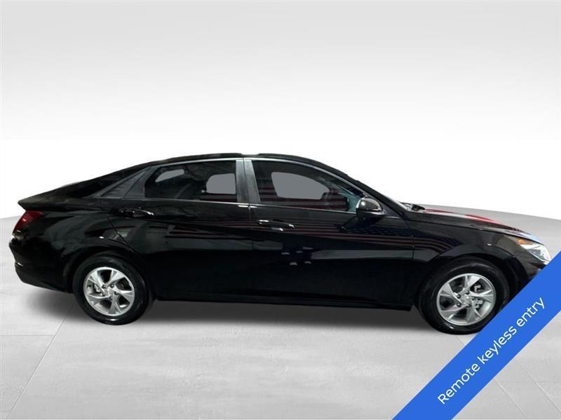 Hyundai Elantra SE 2023
