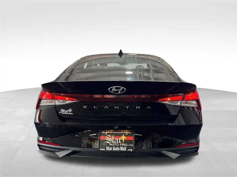 Hyundai Elantra SE 2023