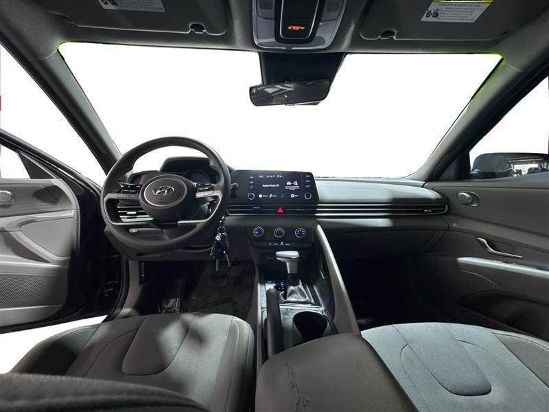 Hyundai Elantra SE 2023