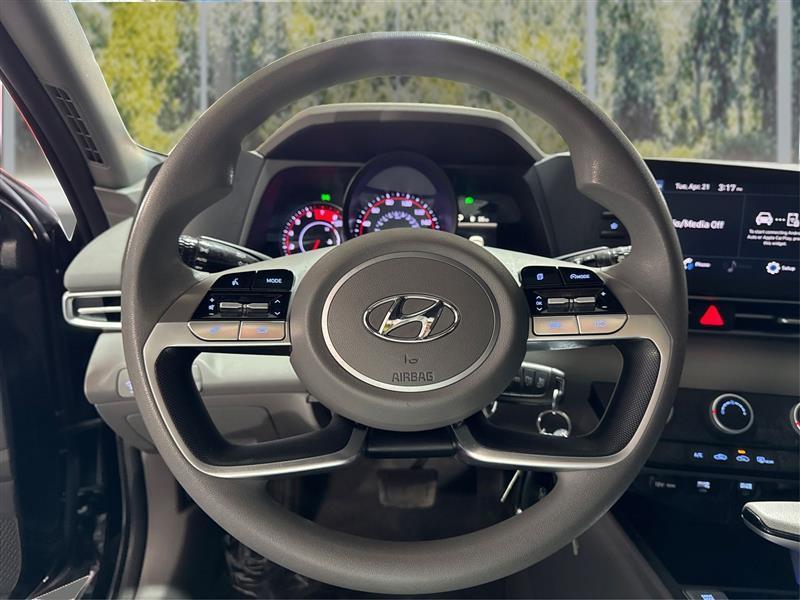 Hyundai Elantra SE 2023