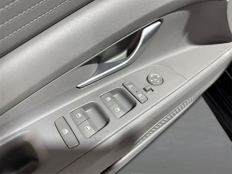 Hyundai Elantra SE 2023