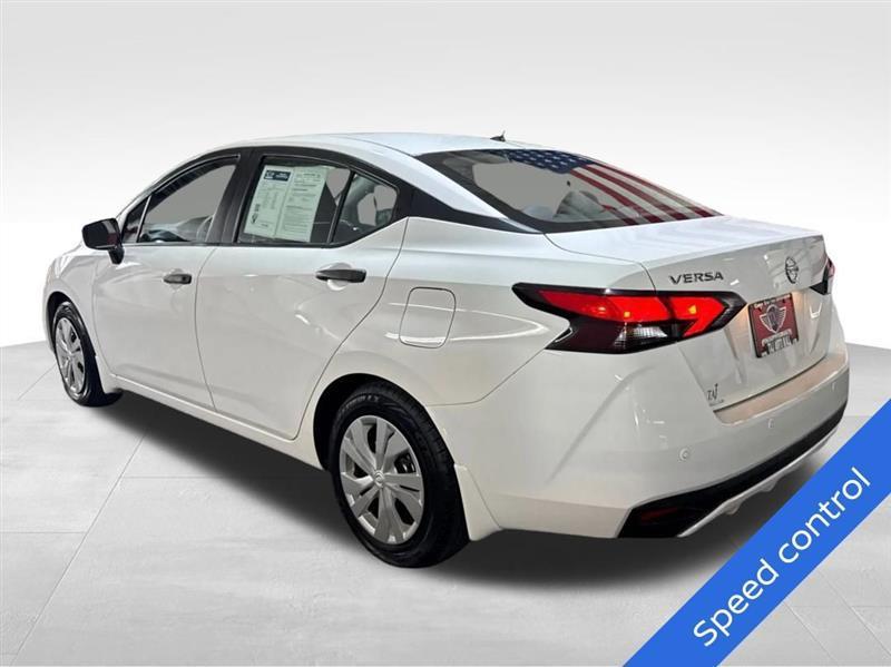 Nissan Versa S CVT 2020