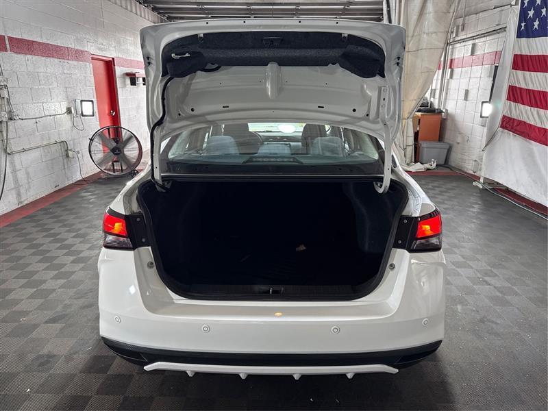 Nissan Versa S CVT 2020