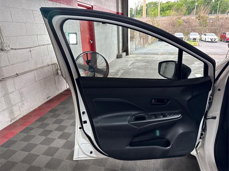 Nissan Versa S CVT 2020