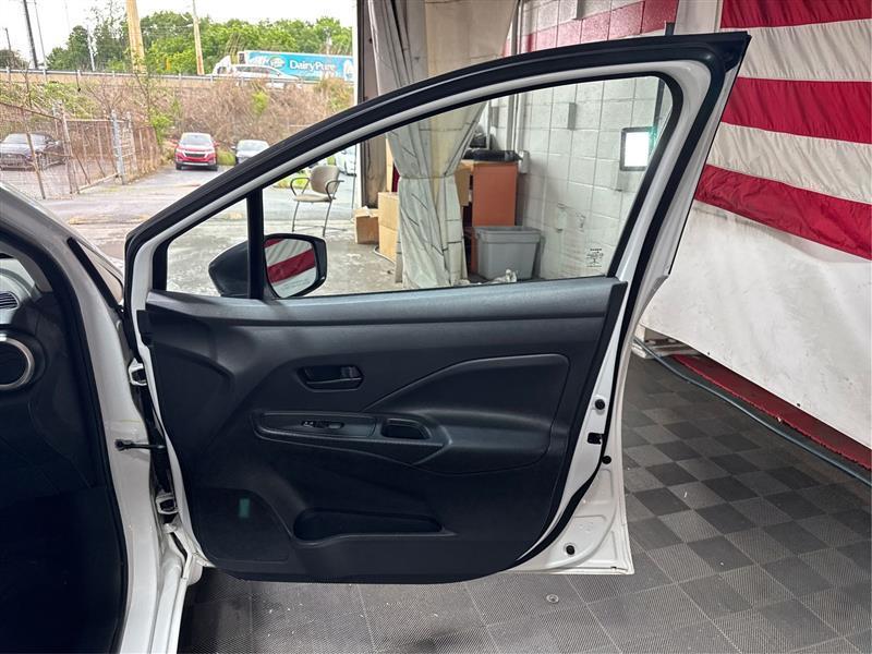 Nissan Versa S CVT 2020