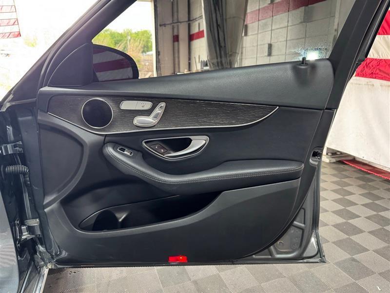 Mercedes-Benz C-Class C300 4MATIC Sedan 2019