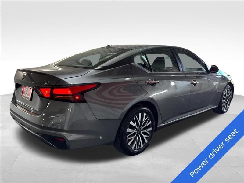 Nissan Altima 2.5 SV 2024