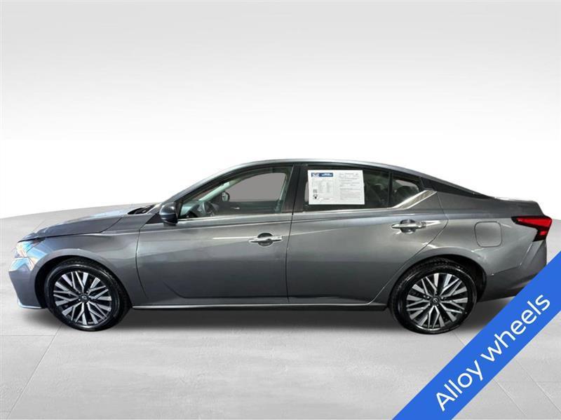 Nissan Altima 2.5 SV 2024
