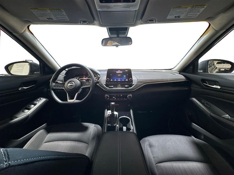Nissan Altima 2.5 SV 2024
