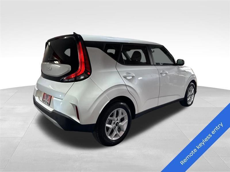 Kia Soul LX CVT 2023