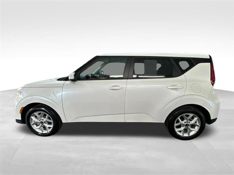 Kia Soul LX CVT 2023