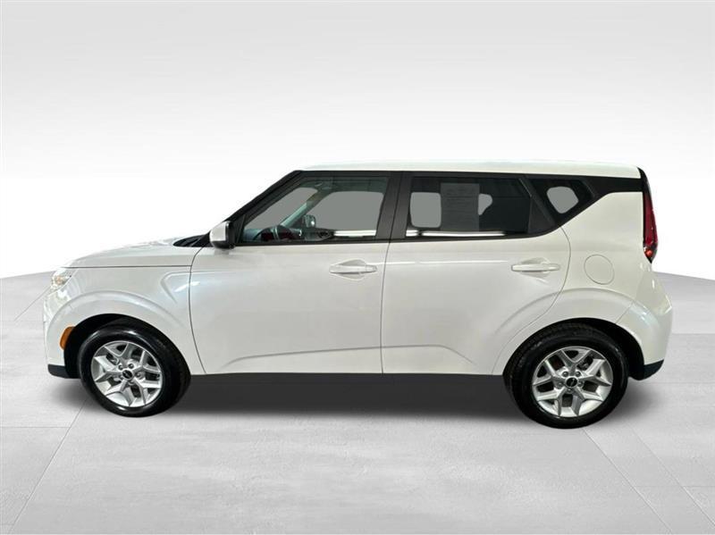 Kia Soul LX CVT 2023