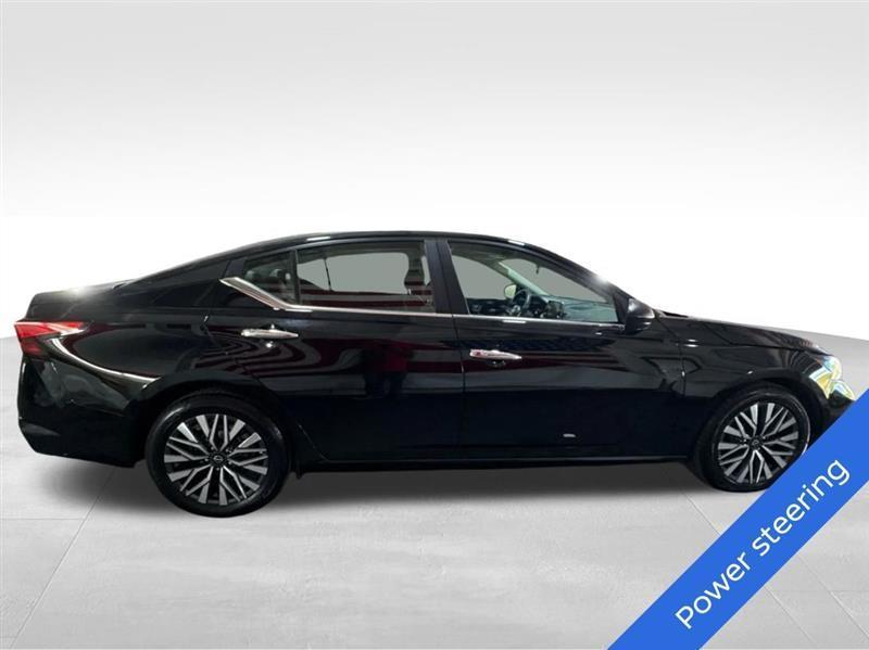 Nissan Altima 2.5 SV 2024