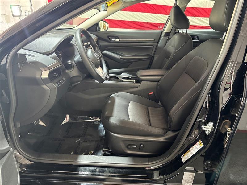 Nissan Altima 2.5 SV 2024
