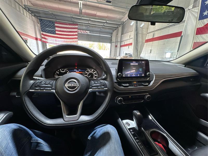 Nissan Altima 2.5 SV 2024