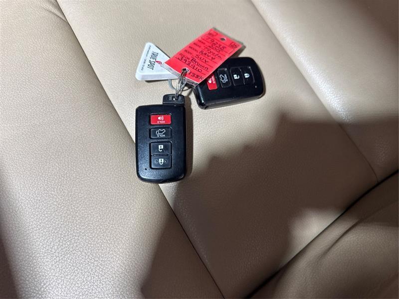 Toyota RAV4 Limited AWD 2015