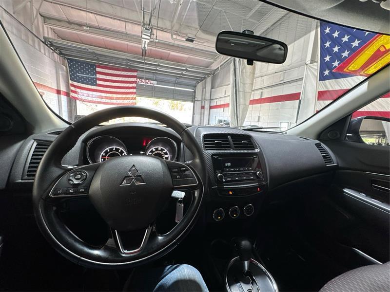 Mitsubishi Outlander Sport 2.0 ES 5M 2017