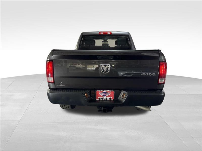 RAM 1500 Tradesman Quad Cab 4WD 2018