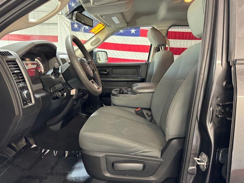RAM 1500 Tradesman Quad Cab 4WD 2018